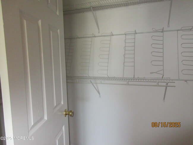 Building Photo - 29 Longbrook Ln