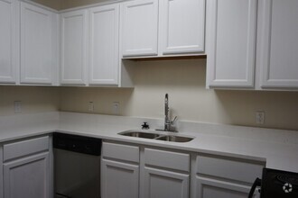 Building Photo - Pembroke Square Apartments