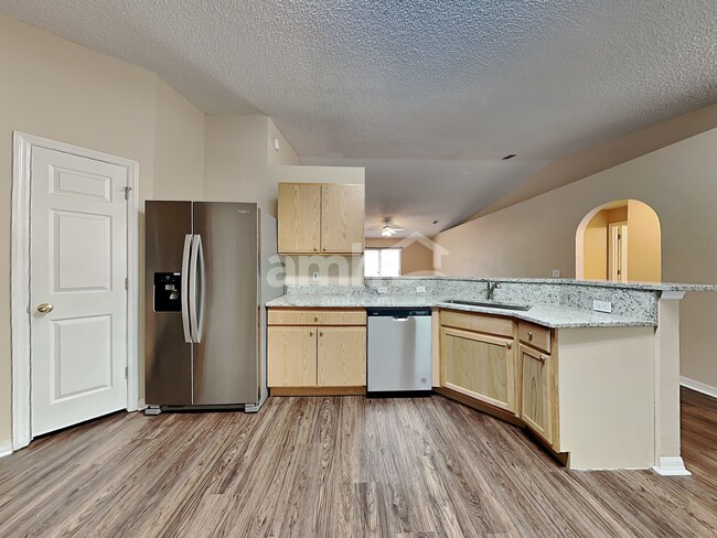 Building Photo - 10418 Maronda Dr