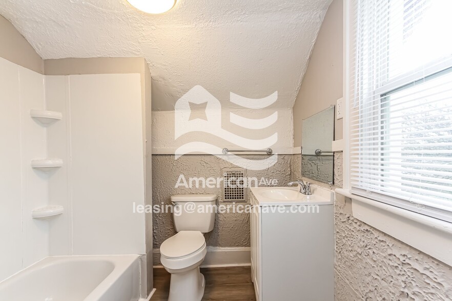 Building Photo - 2938 N Arsenal Ave
