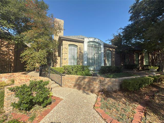 Primary Photo - 5991 Lindenshire Ln