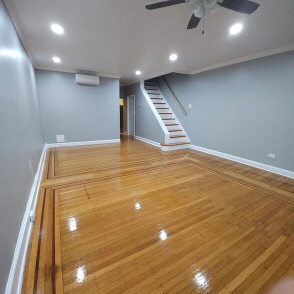 Building Photo - 214 Hermitage St