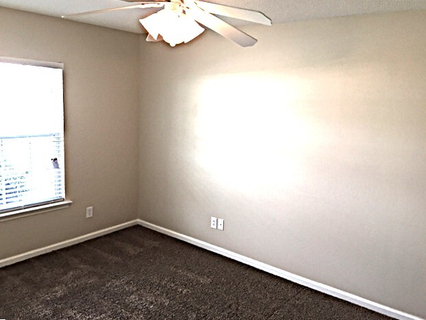 Building Photo - 244 Tigers Paw Dr