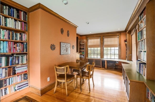 Building Photo - 269 Waltham St