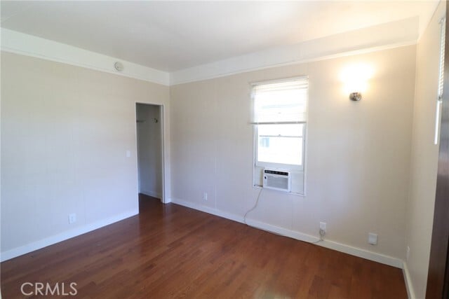 Building Photo - 393 N Shaffer St