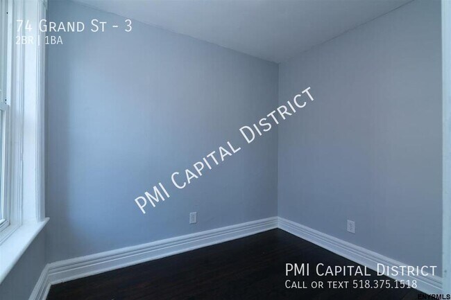 Building Photo - 74 Grand St