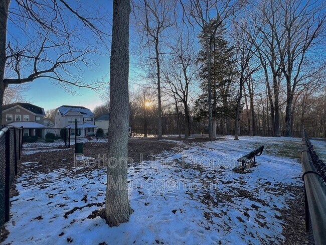 Building Photo - 9737 Tidal Ct