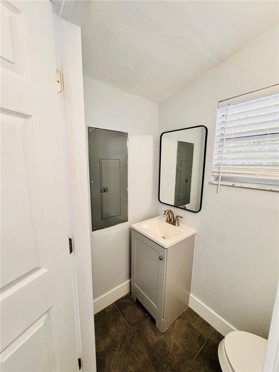 Building Photo - 2837 18th Ave N