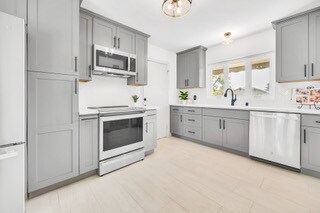 Building Photo - 227 Nottingham Dr