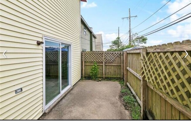 Building Photo - 3608 Juno Dr