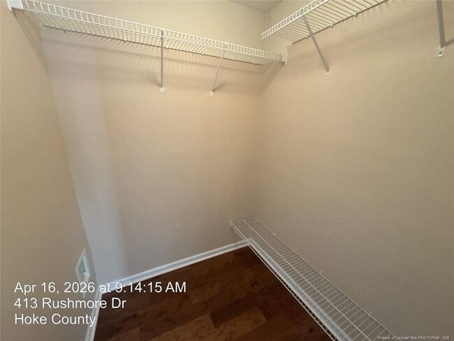 Building Photo - 413 Rushmore Ct