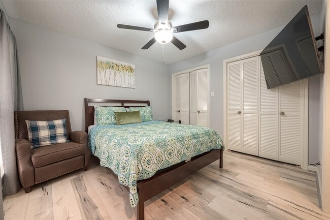 Building Photo - 1723 Rock Fence Dr