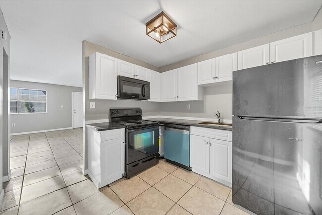 Building Photo - 12401 Oak Cedar Pl
