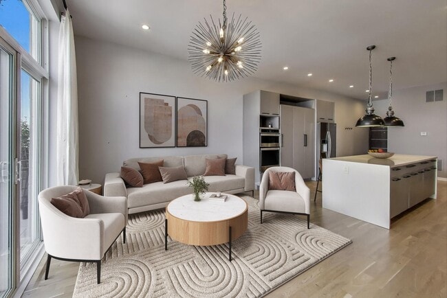 Building Photo - 1708 W Cermak Rd