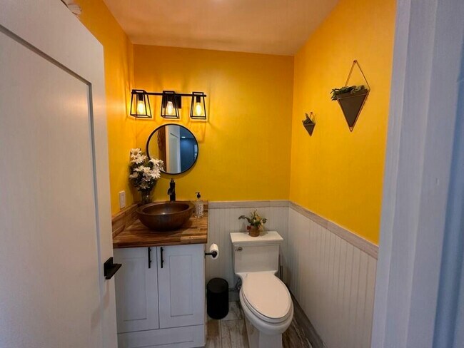 Building Photo - 4332 145th Ave N