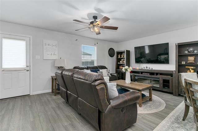 Building Photo - 845 Sugartree Dr