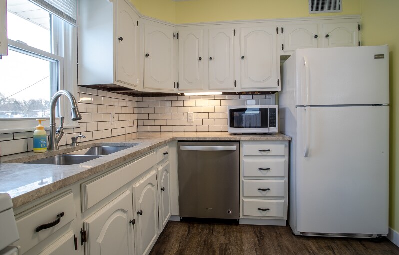 Building Photo - 4814 Erskine St