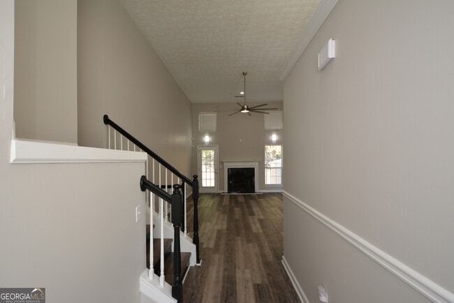 Building Photo - 4209 Reeshemah St