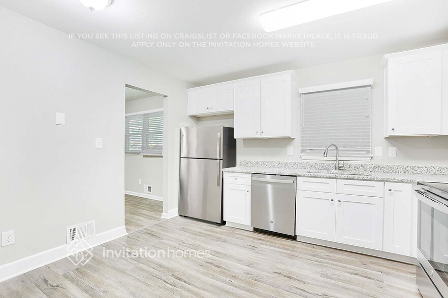 Building Photo - 3018 Battle Forrest Dr