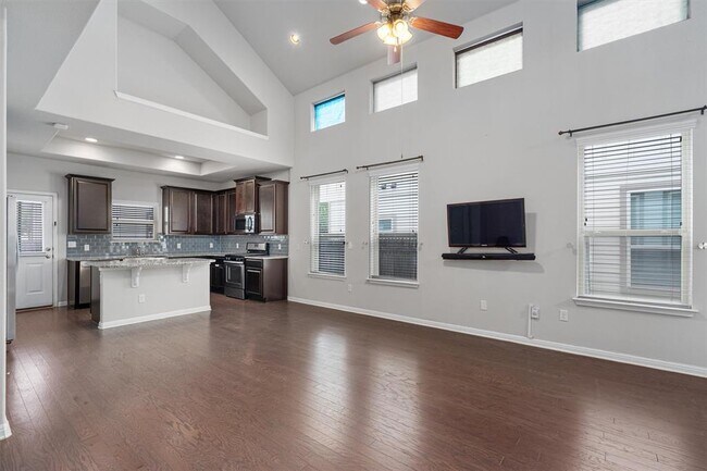 Building Photo - 905 Firebranch Trail