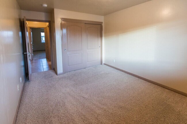 Building Photo - Custom 3 Bedroom Single-Family Home in Pri...