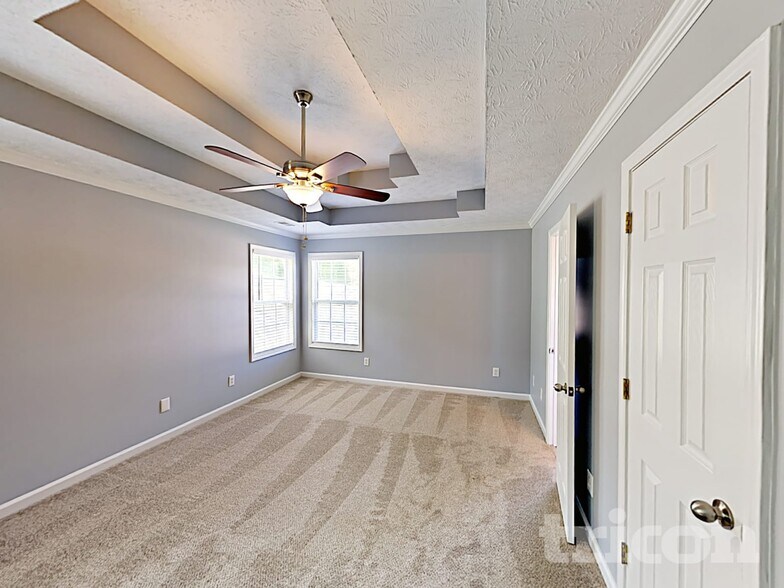 Building Photo - 200 Shenandoah Dr