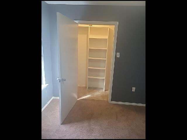 Building Photo - 1702 Calgary Trail