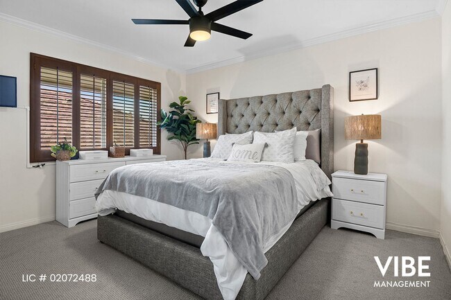 Building Photo - Gorgeous GUARD GATED Westlake Island 3+3 h...