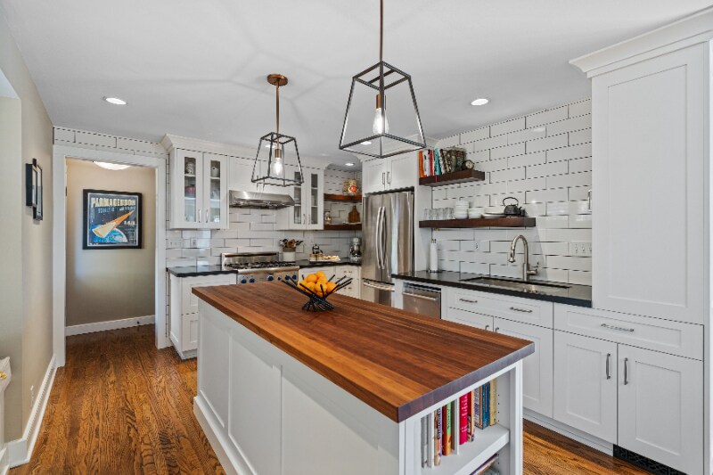 Building Photo - 1545 S 2300 E