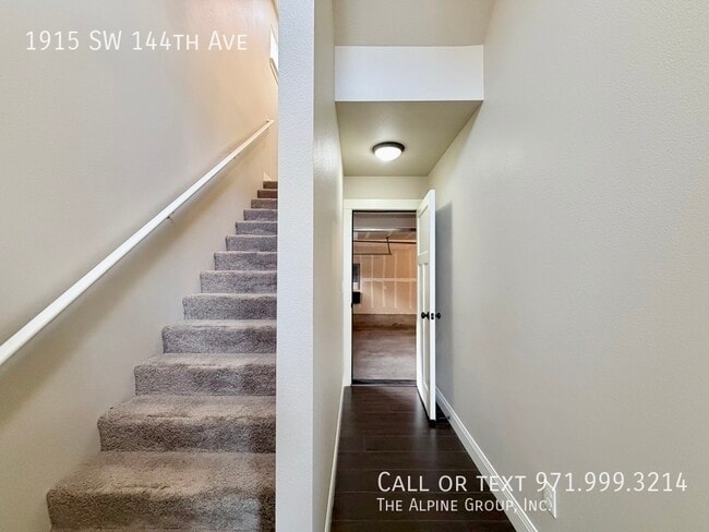 Building Photo - 1915 SW 144th Ave