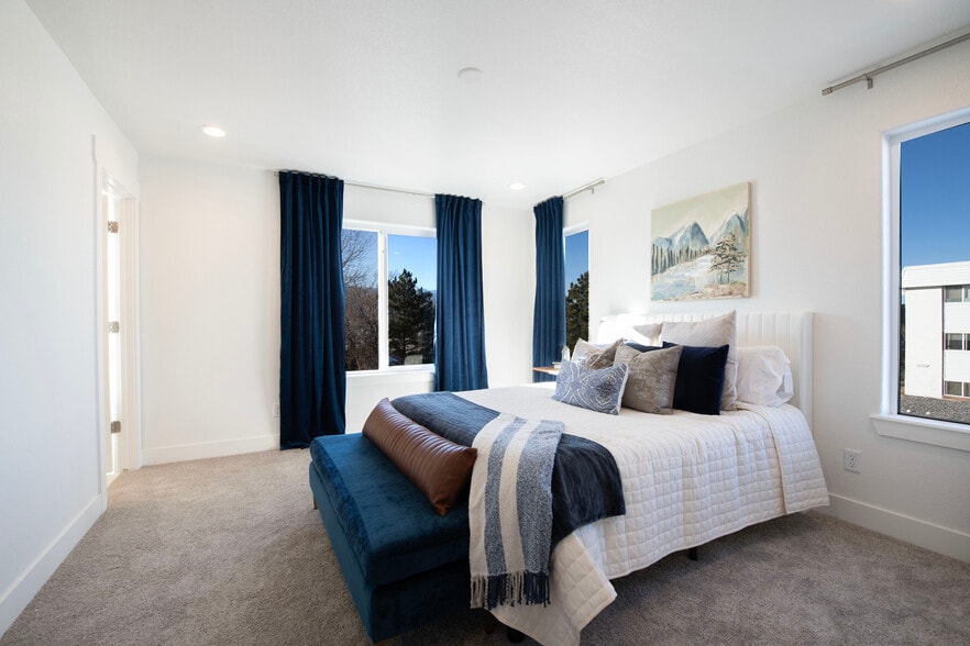 Building Photo - 1506 Tyram Grv