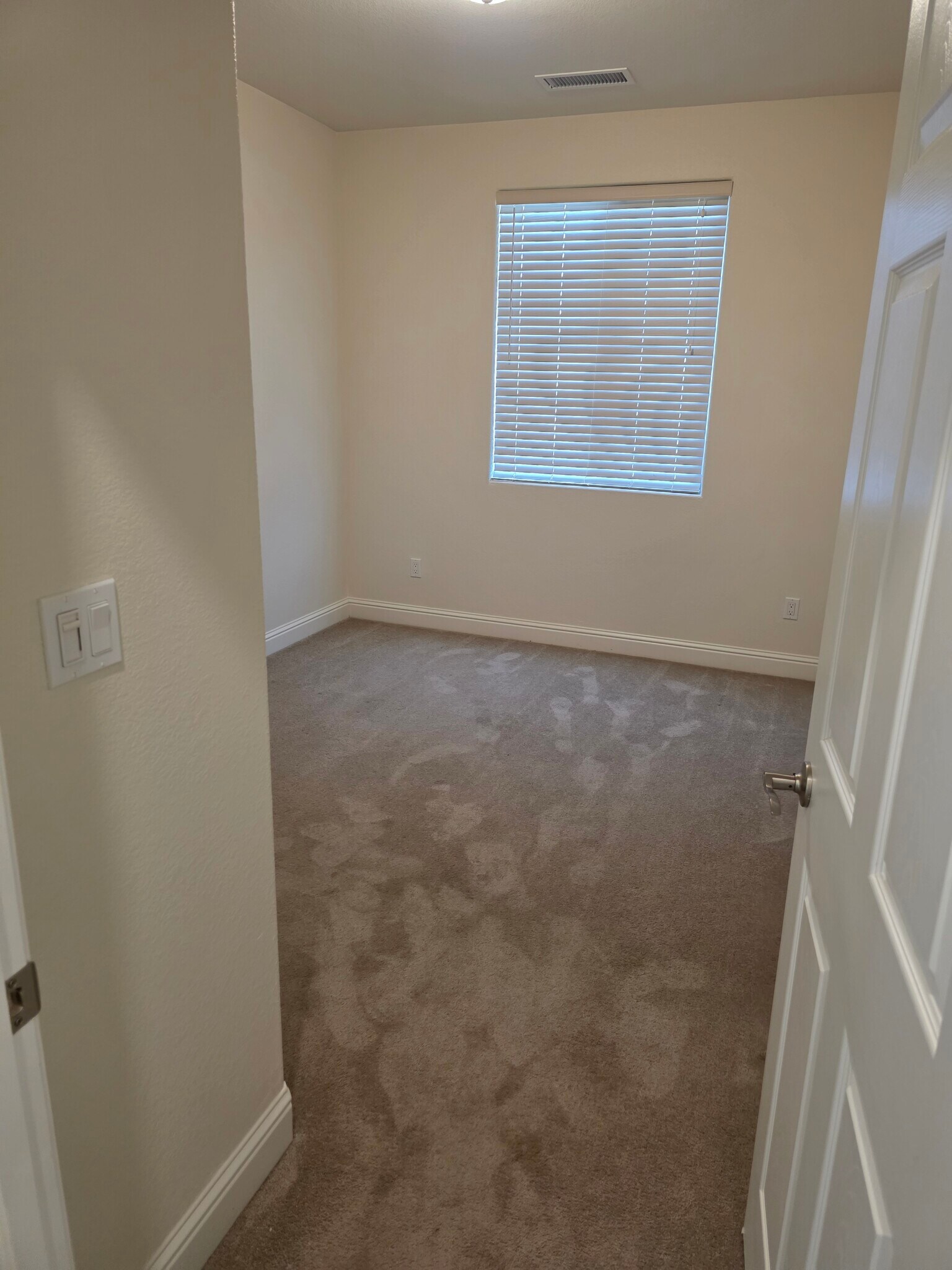 Bedroom 4 - 6193 E Homan Ave