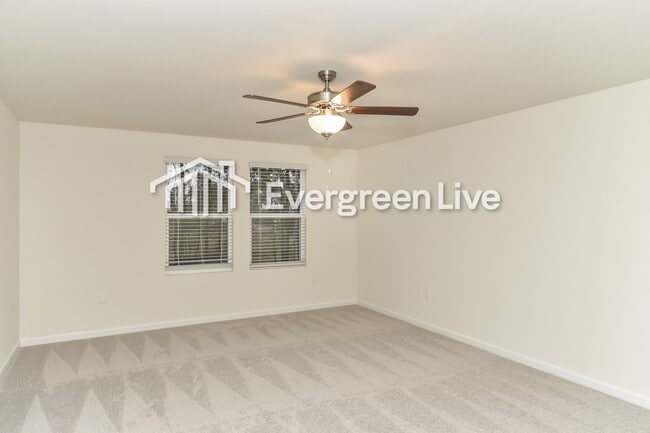 Building Photo - 169 Snowdrop Ave