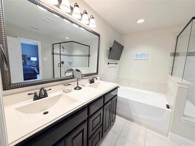 Building Photo - 305 Tottenham Ct