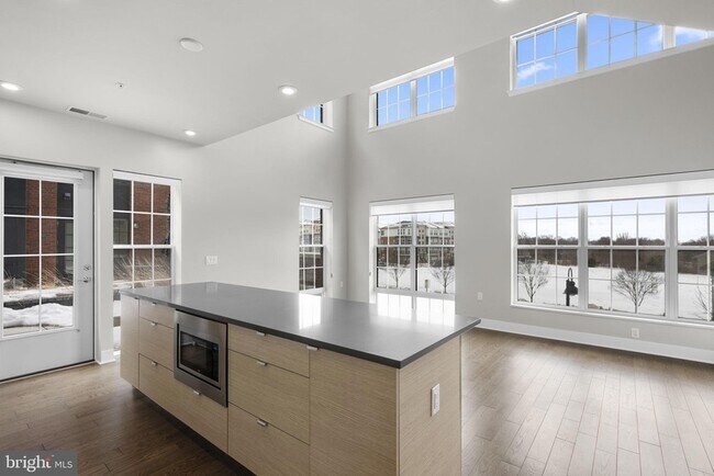 Building Photo - 502 Diamondback Dr