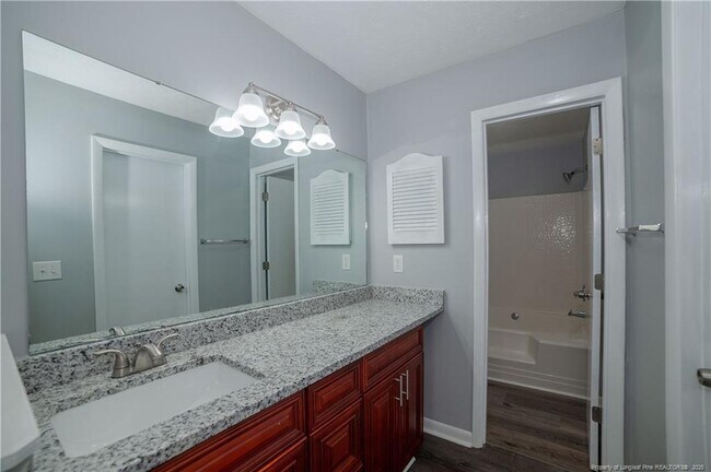 Building Photo - 1021 Wood Creek Dr