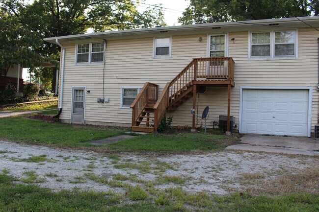 Building Photo - 306 Loch Ln