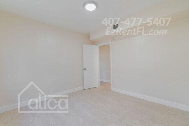 Building Photo - 1001 Henrietta Ave