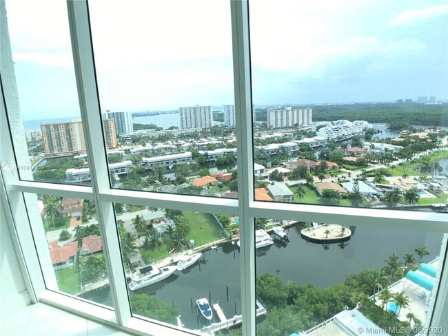 Building Photo - 16400 Collins Ave