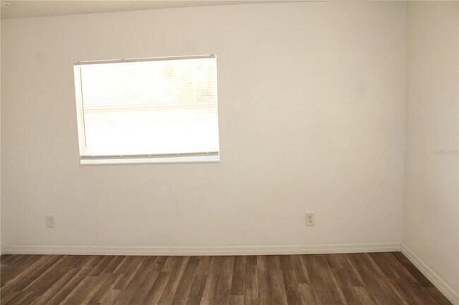 Building Photo - 3316 26th St W