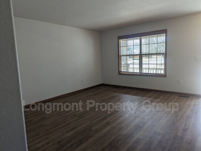 Building Photo - 388 Cardinal Ave