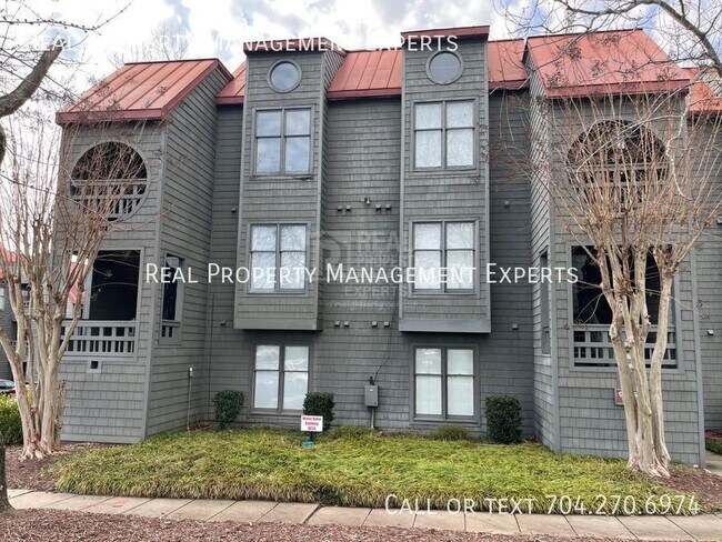 Building Photo - 9035 J M Keynes Dr
