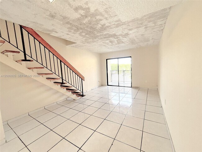 Building Photo - 5575 W 26th Ct