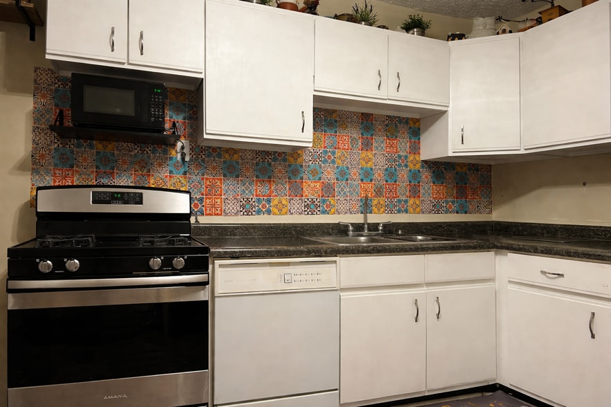 Building Photo - 2522 Howard St NE