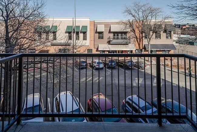 Building Photo - Studio Condo in Heart of Old Town Fort Collins!