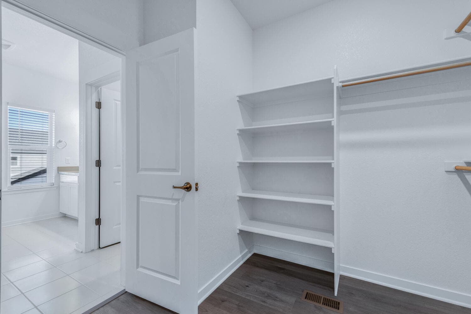 Building Photo - 1964 W 166th Dr