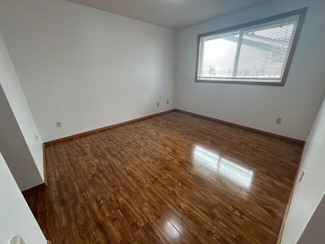 Building Photo - 2 Bedroom Duplex Near the Jim Parsley Community Center!