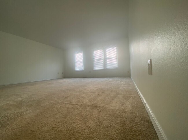 Building Photo - 1764 Wilcox Ln