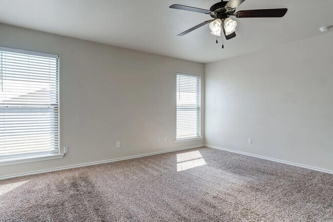 Building Photo - 13813 Uvalde Ave