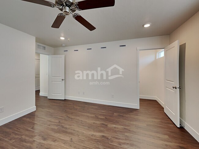 Building Photo - 9464 Clancey St